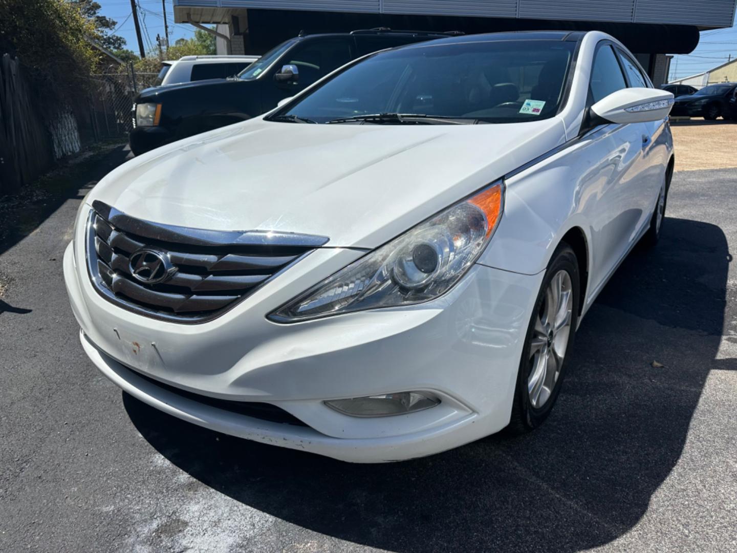 2013 Hyundai Sonata Limited Auto (5NPEC4AC9DH) with an 2.4L L4 DOHC 16V engine, 6-Speed Automatic transmission, located at 419 N 18th St., Monroe, LA, 71201, (318) 410-9250, 32.514370, -92.105133 - Photo#0